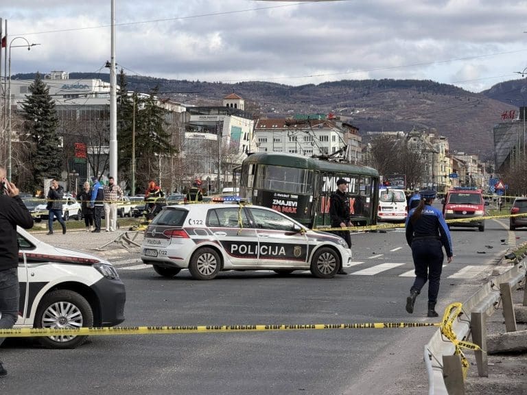 Ljekar o stanju povrijeđene djevojke u tramvajskoj nesreći: “I dalje se nalazi u poluintenzivnoj njezi”