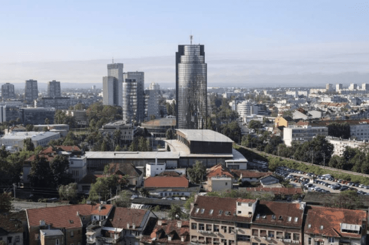 Glasnogovornica Zagreba: Službenici evakuirani, gradonačelnik ostao u uredu