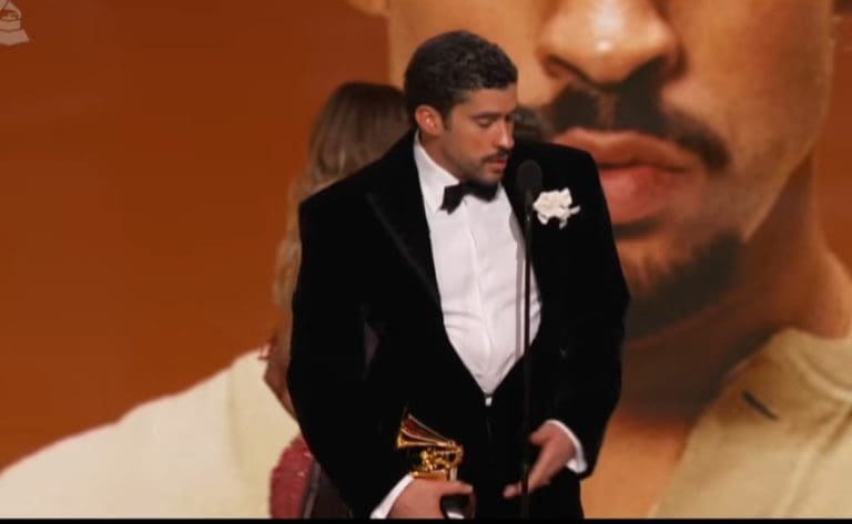 Slavni muzičar osvojio Grammy pa osuo po ICE: Mi nismo divljaci!
