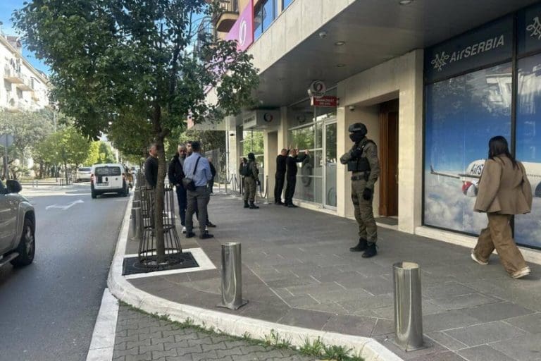 Policija opkolila zgradu u Podgorici: Pretres imovine brata Mila Đukanovića
