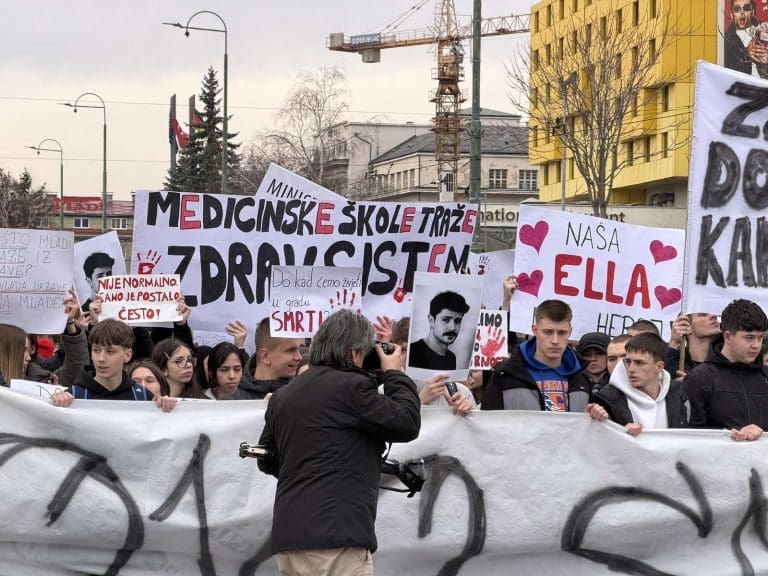 Danas protesti u nekoliko gradova u BiH, ovo su zahtjevi mladih