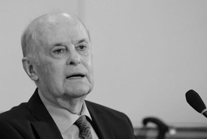 Preminuo diplomata Vladislav Jovanović