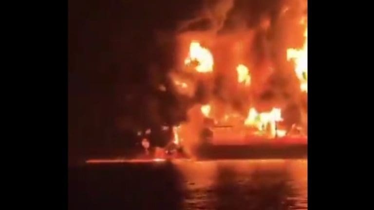 Iran objavio uslove za kraj rata, pa žestoko napao luke i tankere