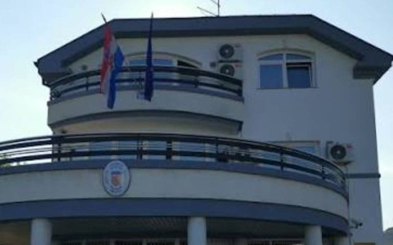 Konzul napadnut u Banjaluci: Tukli su nas, natjerivali nas pola sata po ulicama, pa opet tukli