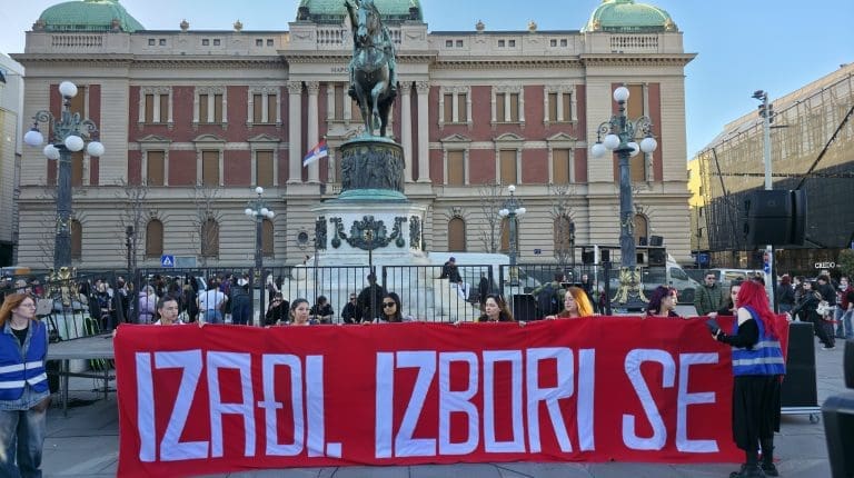 Osmomartovski marš u Beogradu: Zatraženi pravedni izbori i veća politička zastupljenost žena (FOTO)