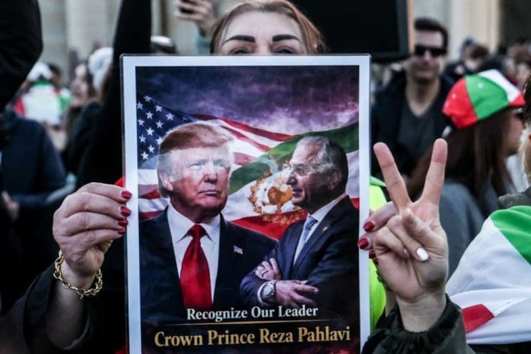 Sin posljednjeg iranskog šaha živi u Americi, želi da “učini Iran ponovo velikim”