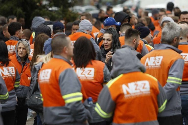 Za Sud u Zenici radnici Željezare su nebitne brojke: Birokratsko obrazloženje odbijanja uvođenja vanredne uprave i prepuštanje preduzeća tajkunskim interesima