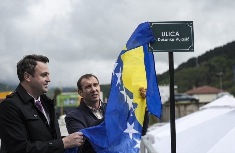 Grad na Drini odao počast heroini: U Goraždu svečano otvorena ulica nazvana po dr. Dušanki Vujasić