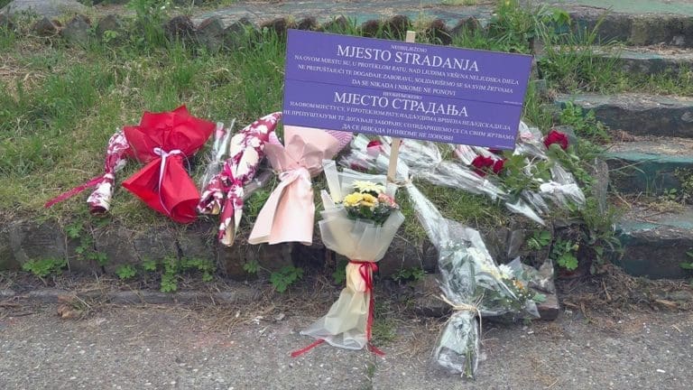 Brčko: Na mjestu ubistva bošnjačkih civila ponovo zatražena spomen-ploča, porodice i UDIK traže institucionalno priznanje zločina