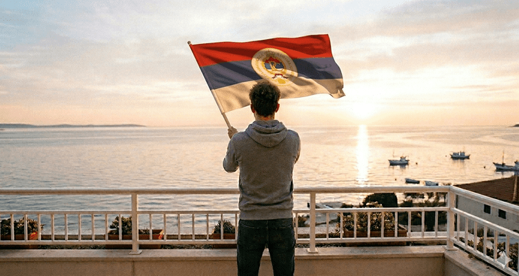Na balkonu u Istri mahao zastavom Republike Srpske. Protjeran je iz Hrvatske