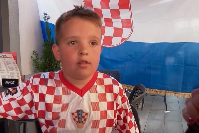 Dječak iz Livna: Navijam za BiH i Hrvatsku, htio sam i za Srbe, ali se nisu kvalifikovali (VIDEO)