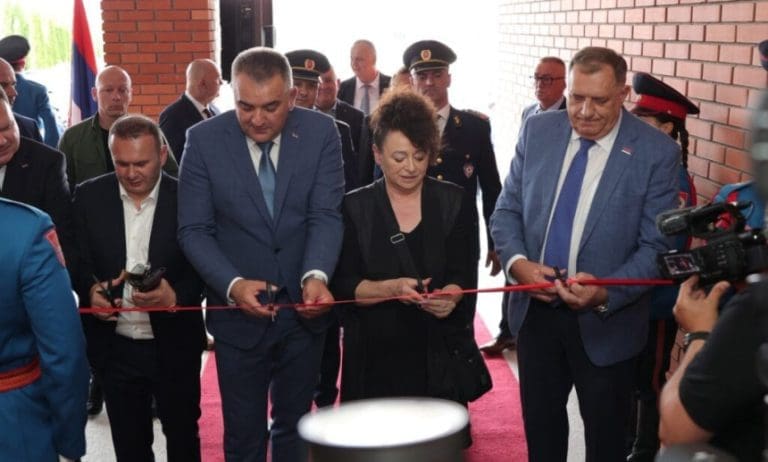 KARAN PONOVO U SJENCI DODIKA? Na otvaranju policijske uprave nije bilo „legalnog predsjednika“, ali jeste onoga kojeg tako predstavljaju