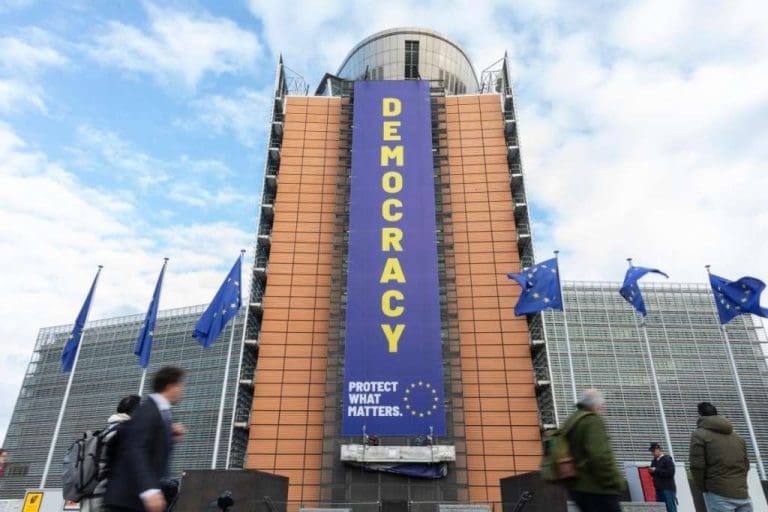 EU isplaćuje 3,47 milijardi eura Ukrajini za dronove, rakete, protuzračnu odbranu i borbene avione