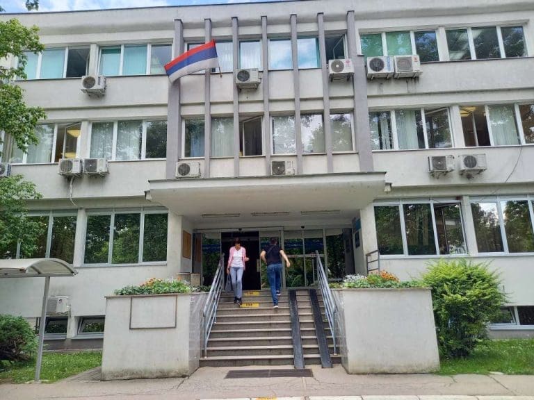 Porodični ljekari u RS preopterećeni brojem pacijenata dok se rad ambulanti smanjuje