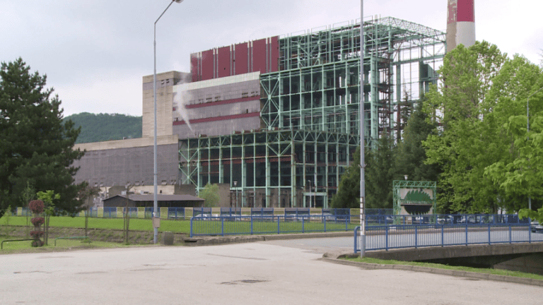 Radnici RiTE Ugljevik održaće štrajk upozorenja, Uprava moli da ne talasaju pred izbore